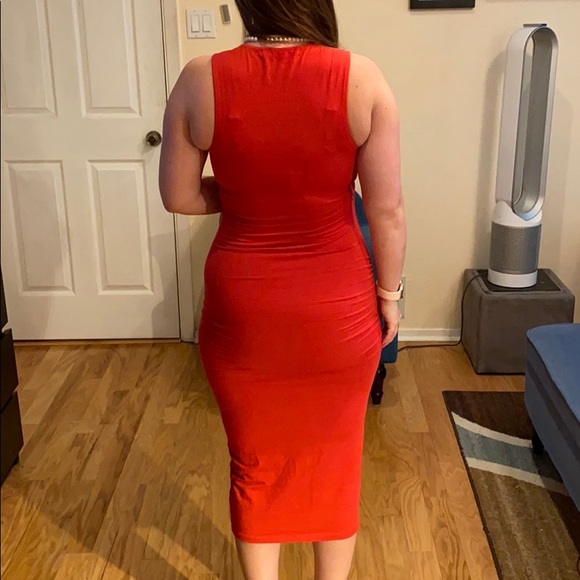 Michael Stars body hugging dress in red - Picture 4 of 8